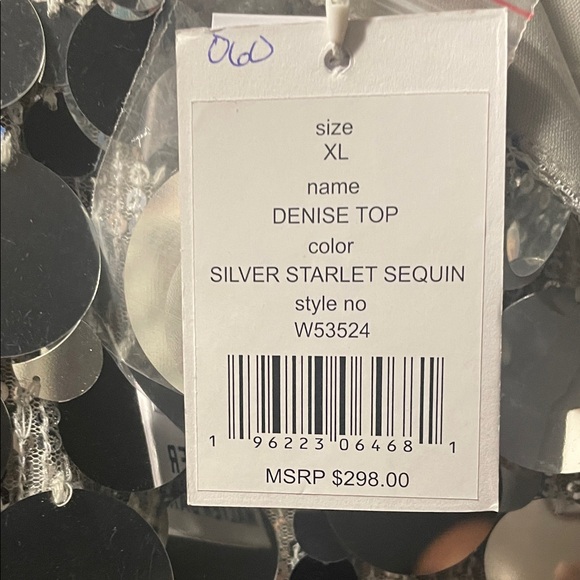Denise Sequin Starlet Top - Picture 10 of 10